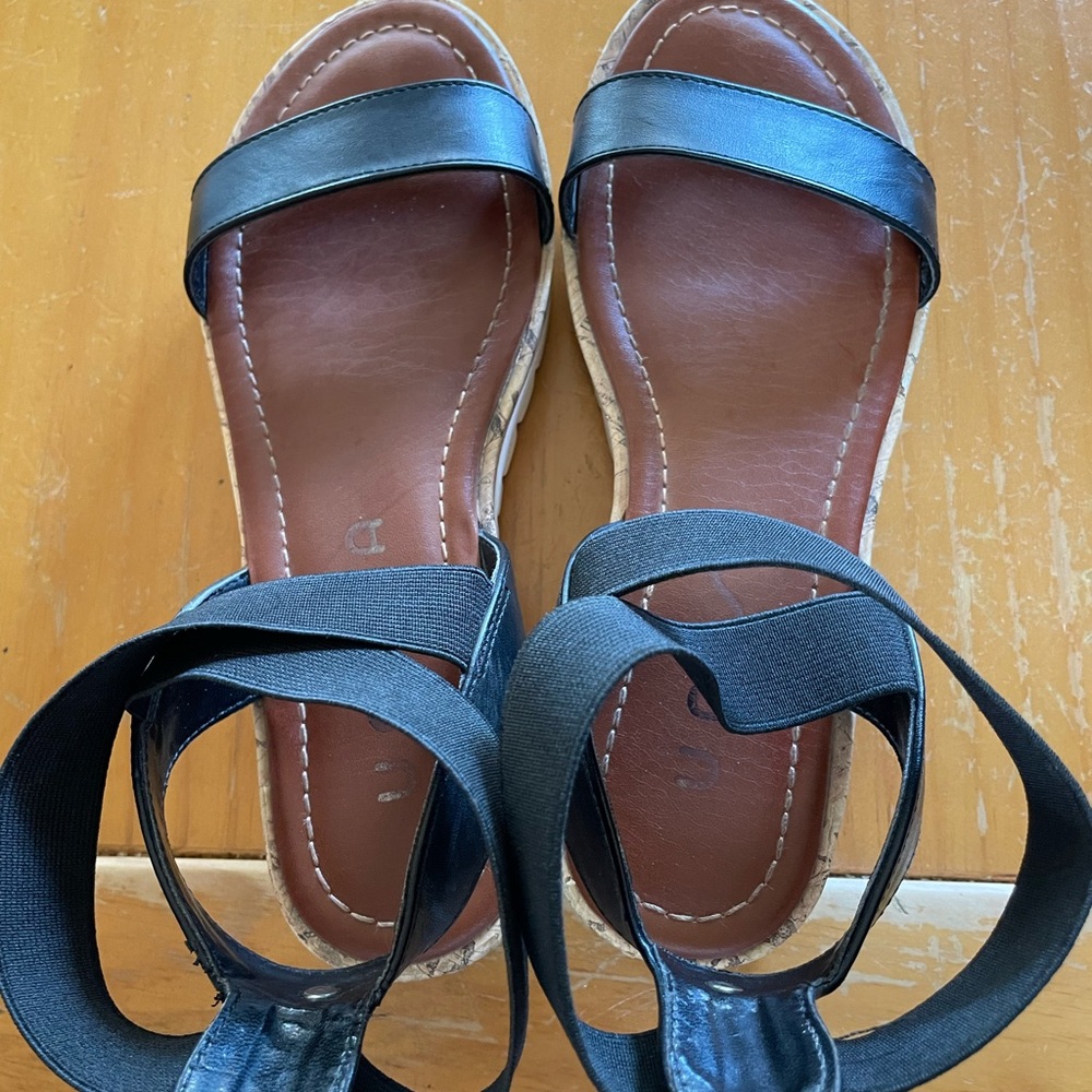 Unisa Women’s Platform Sandals
